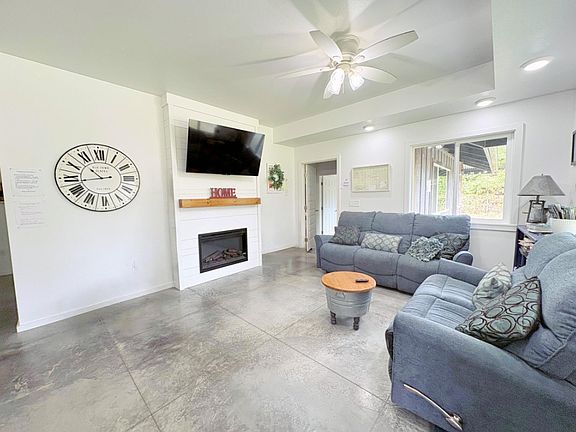 4th image of 11-3083 Kaleponi Rd