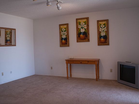 2nd image of 2106 Pittsburg Ave