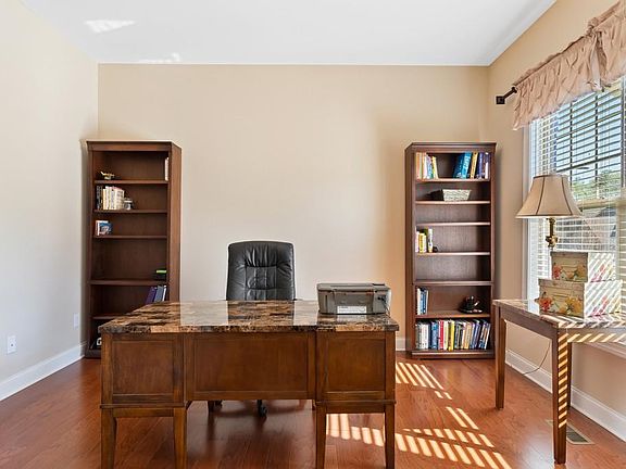 5th image of 4559 Misty Meadows Dr