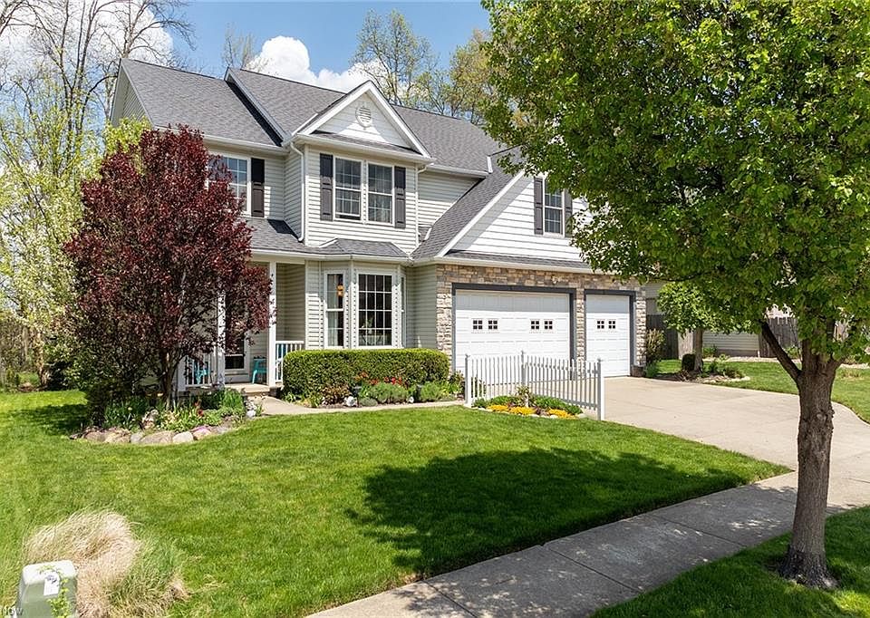 1st image of 73 Quartz Ave