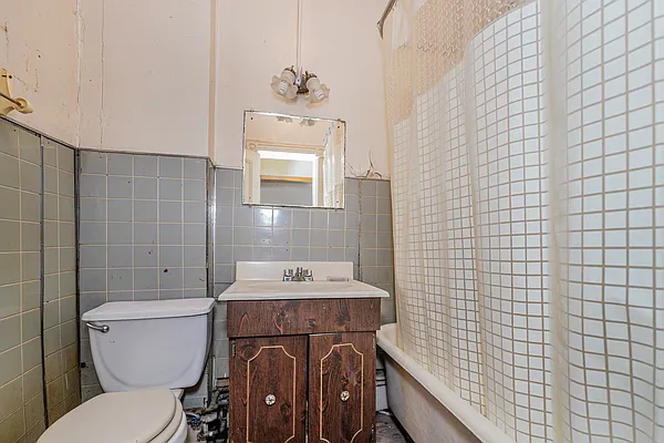 Sold by Ben Bay Realty Co. of Bay Ridge | media 22