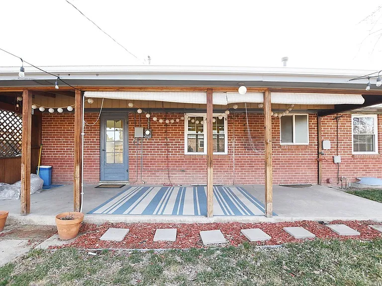 3025 Holly St — Photo 11