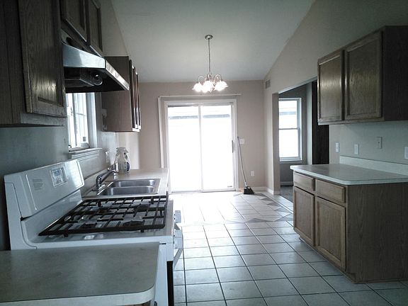 3rd image of 115 Osmun St