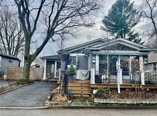 11 Peel St, Saint Catharines, ON