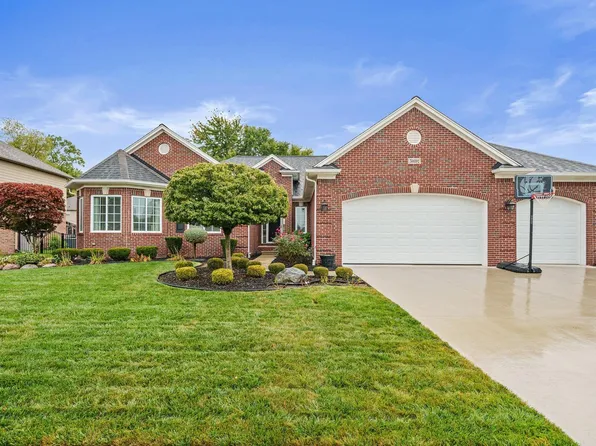 50392 Valderama Ln, Macomb, MI 48042