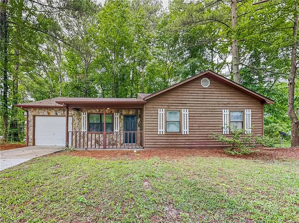 360 Galena Ct, Fairburn, GA 30213