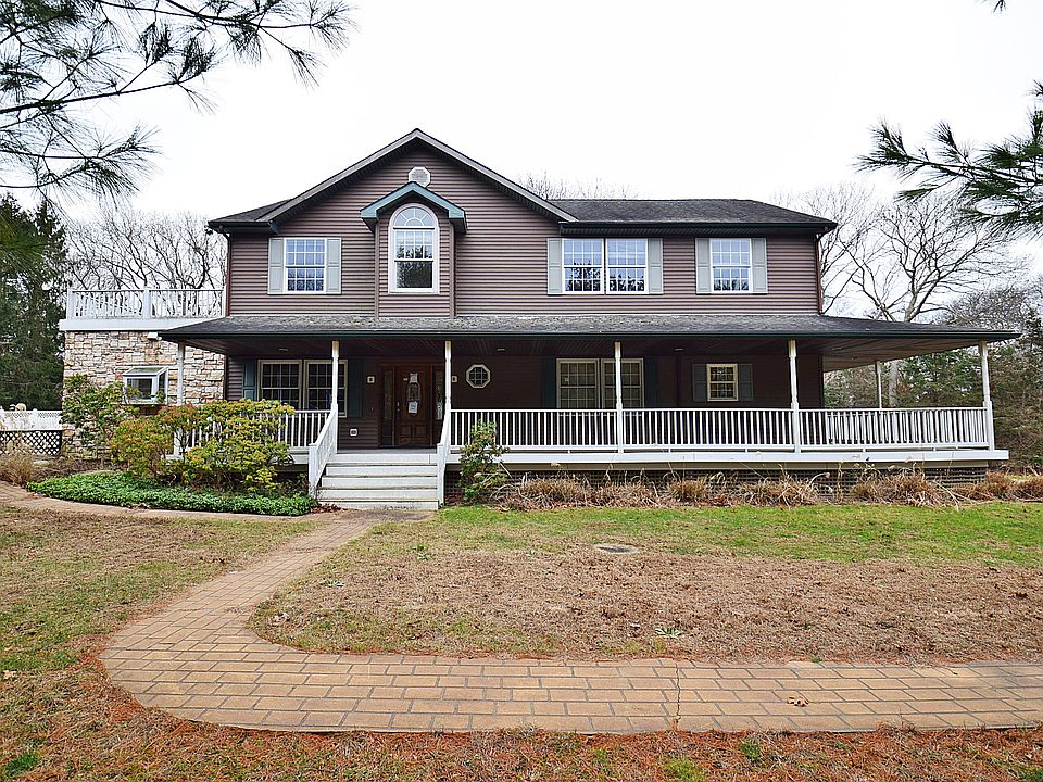 2nd image of 200 N Magee St #200