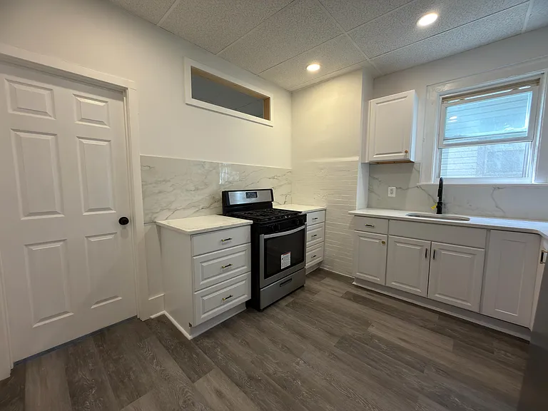 37 Armstrong Ave #1 — Photo 13