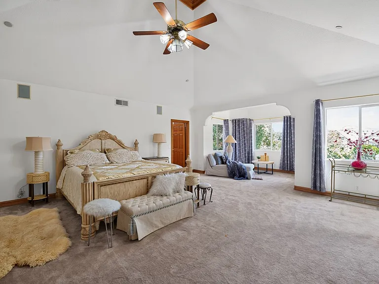482 W Palm Dr — Photo 24