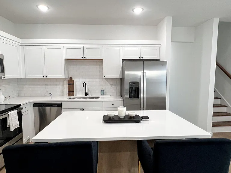 320 Hummingbird Ln — Photo 5