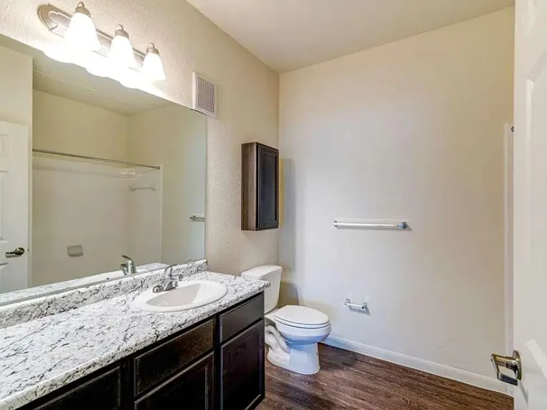 Mesa West Apartment Homes — Photo 8