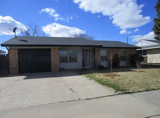 2705 Navajo Rd, Pampa, TX 79065