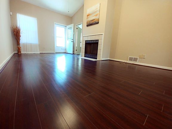 5th image of 5714 Worchester Dr