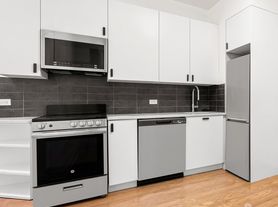174 E 85th St, New York, NY
