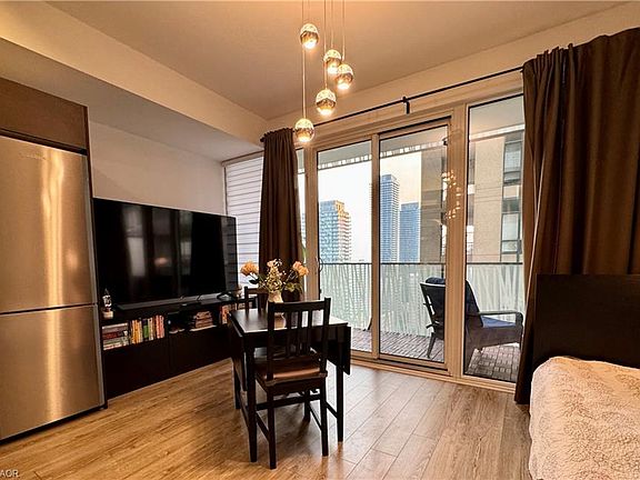 5th image of 42 Charles St E #2206