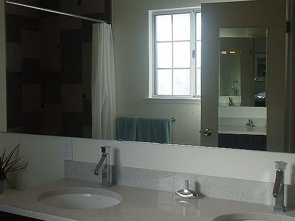 Double vanity @Master Bath