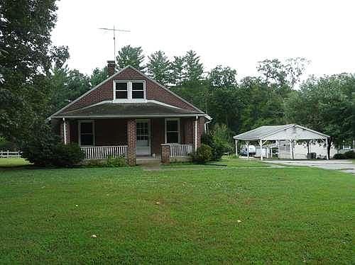 1st image of 3305 Westover Dr