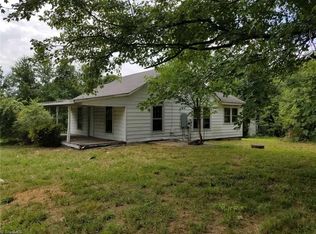 4981 Reidsville Rd, Walkertown, NC 27051