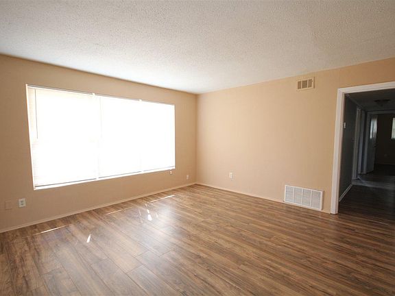 3rd image of 4409 Florelle Way