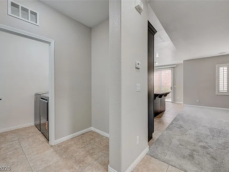 964 Wagner Valley St — Photo 11