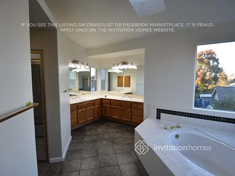 8107 Helmsdale Dr — Photo 19