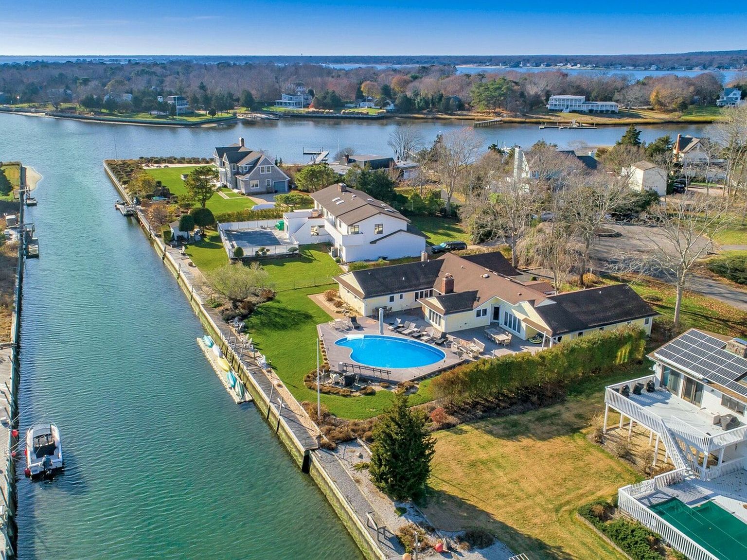 8 Mill Pond Rd, Hampton Bays, NY 11946 Zillow