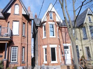 10 Earnbridge St, Toronto, ON M6K 1N3