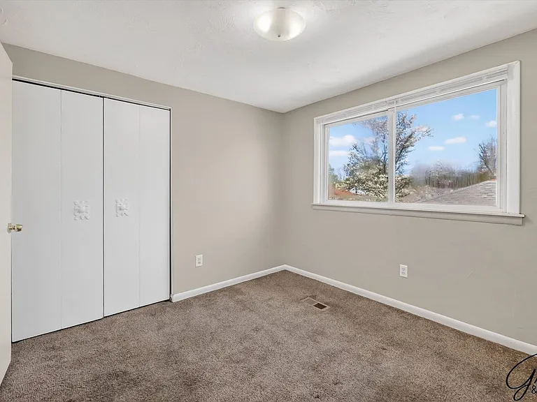 24408 Lambrecht Ave #2 — Photo 13