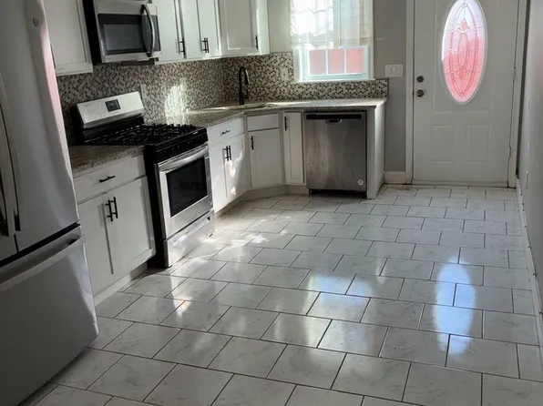 1403 Race St, Baltimore, MD 21230