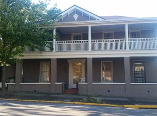100 Morgan St #104, Versailles, KY 40383