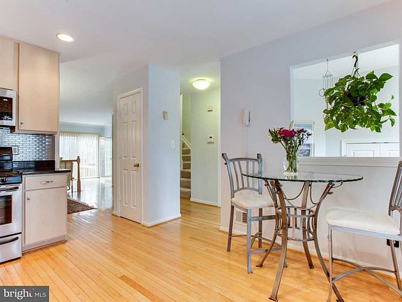 5th image of 5116 Woodfield Dr
