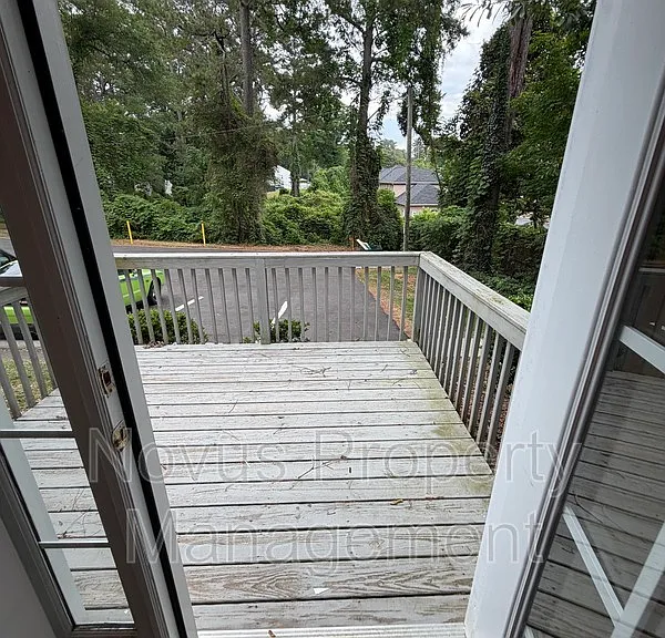 155 Bowen St #7 — Photo 22