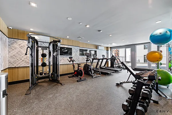 Rented by ERNY LLC | media 48