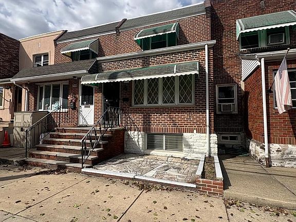 2nd image of 721 Johnston St