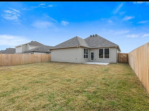 3rd image of 2414 Rooke Rd