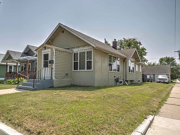 2nd image of 1021 7th Ave NW