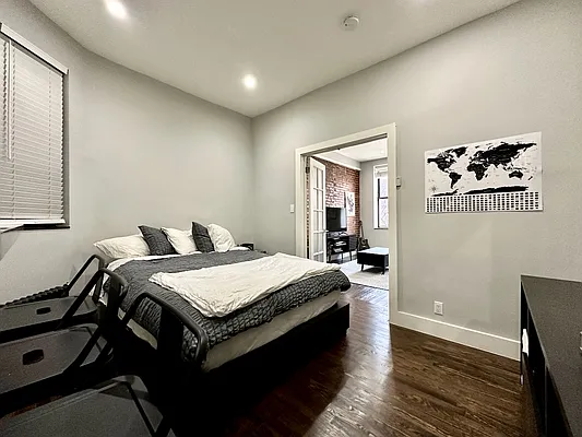 Rented by Corcoran | media 14