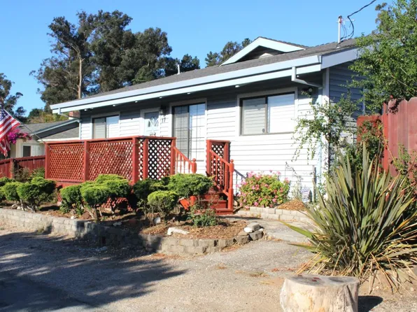 17 Montclair Pl, Salinas, CA 93907