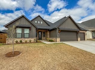 9209 NW 84th Ter, Yukon, OK 73099