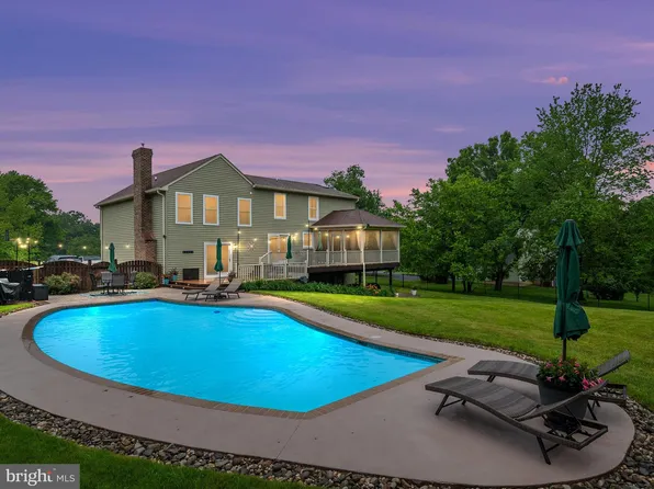 6085 Franklin Gibson Rd, Tracys Landing, MD 20779