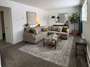 11936 104th St NW #23A9CEA01, Edmonton, AB T5G2L2
