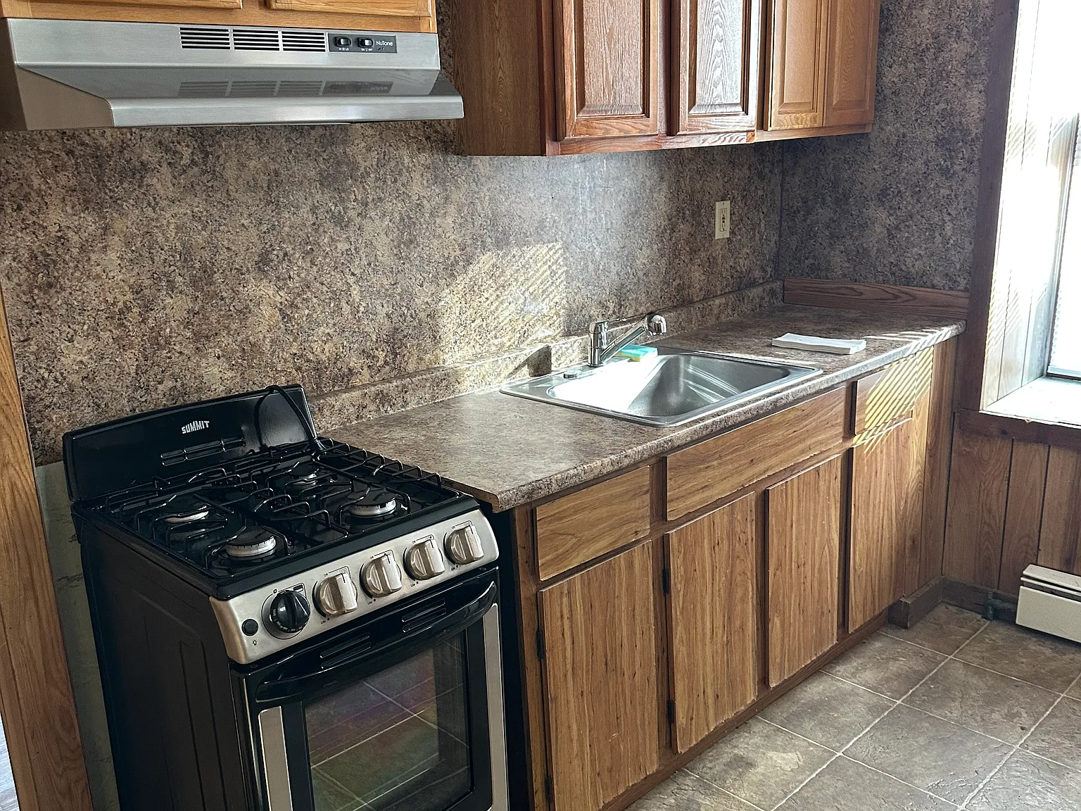 1 bed, $1,300 — Photo 3