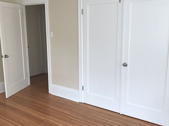 3rd image of 1000 Powell St
