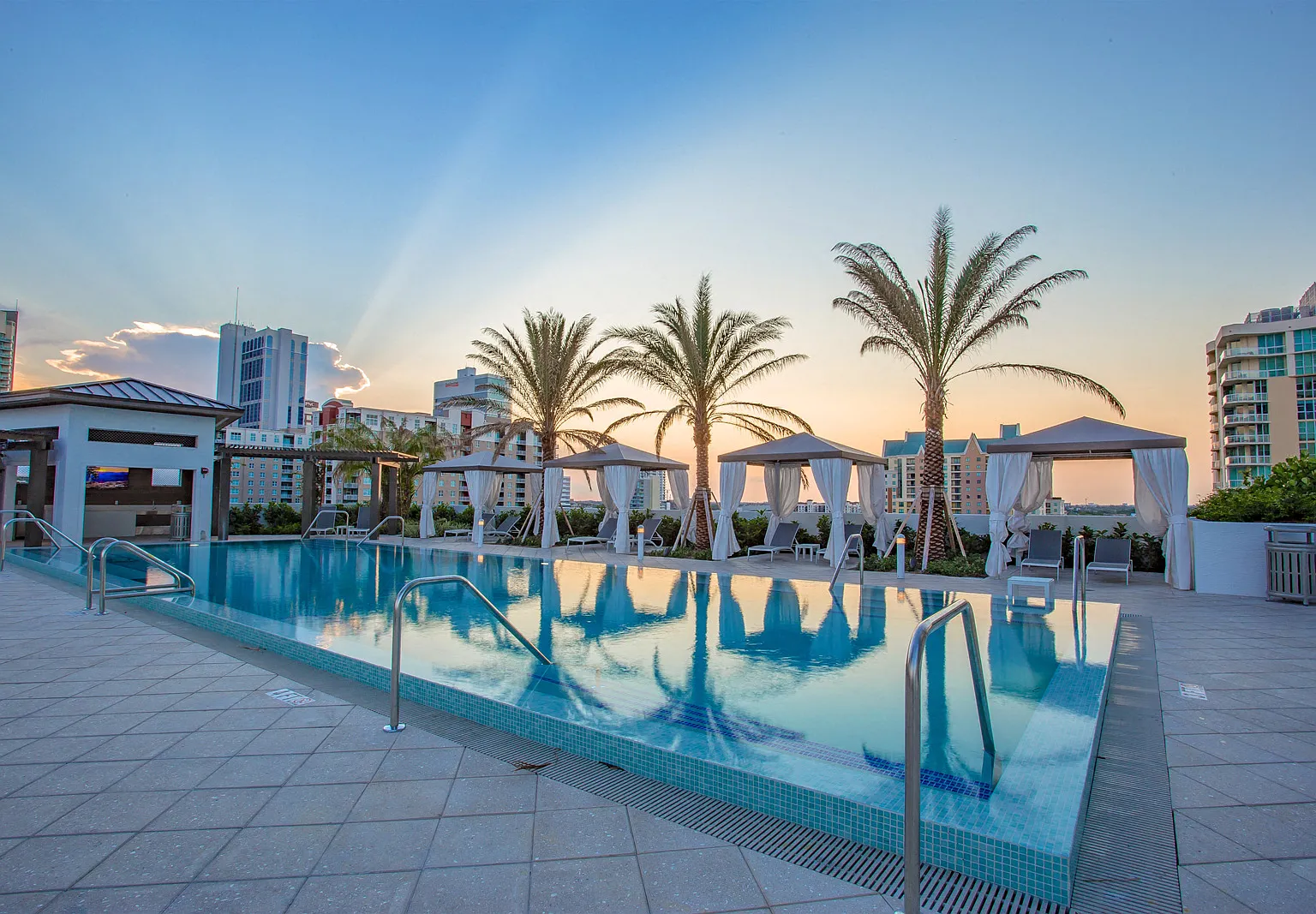 Amaray Las Olas by Windsor — Photo 3