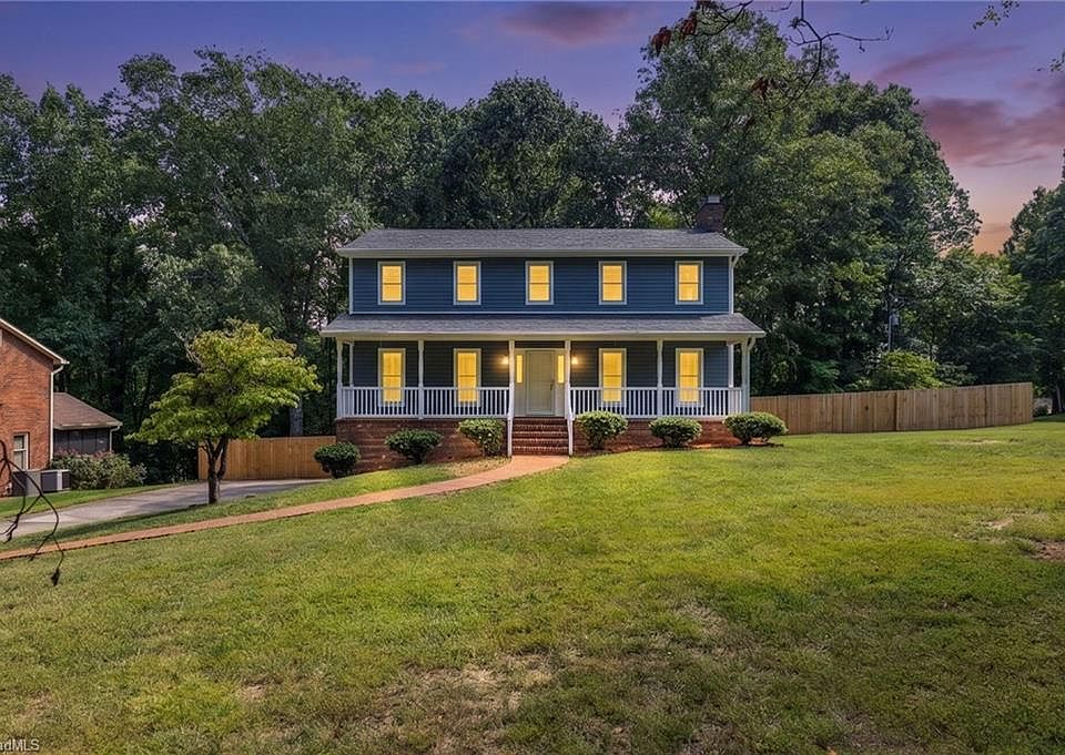 1st image of 236 Lilac Dr