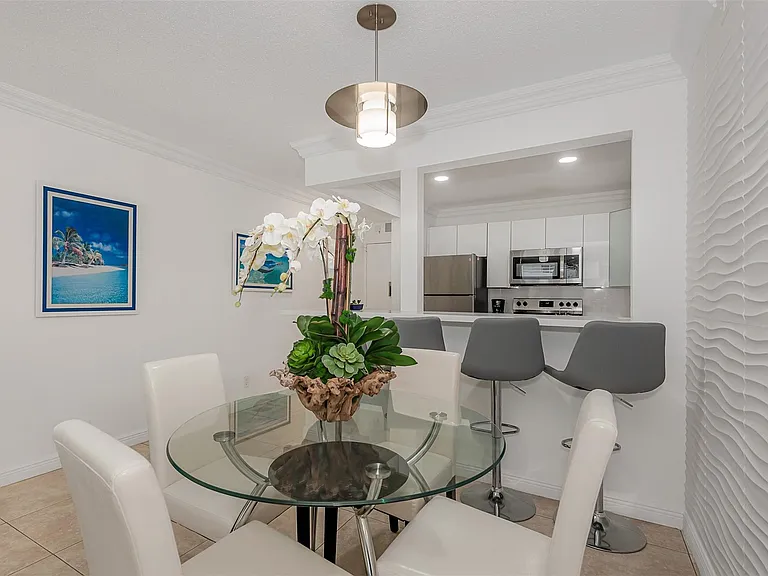 3140 S Ocean Dr #509 — Photo 9