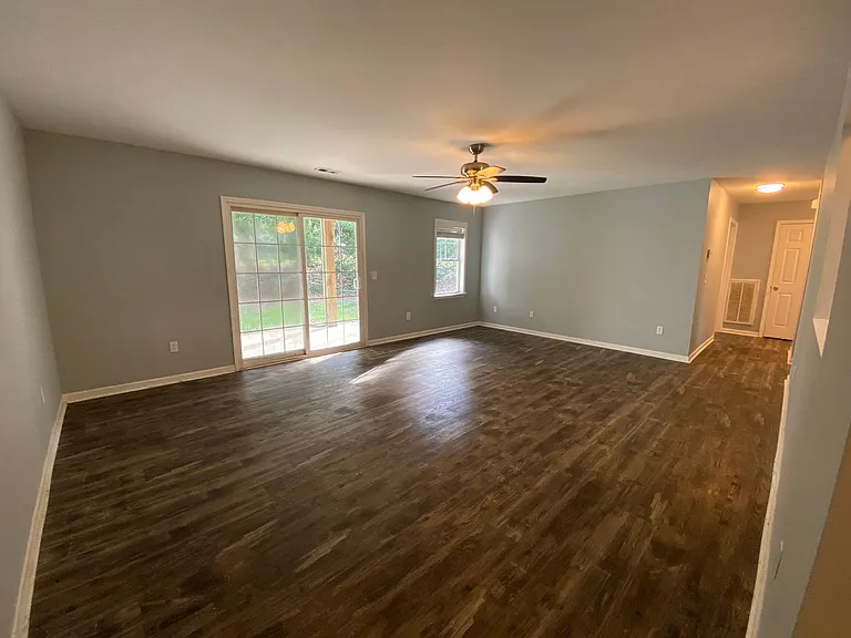 5132 Greenville Loop Rd #B — Photo 11