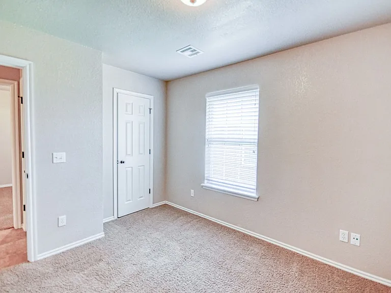 329 Tecumseh Meadows Dr — Photo 27