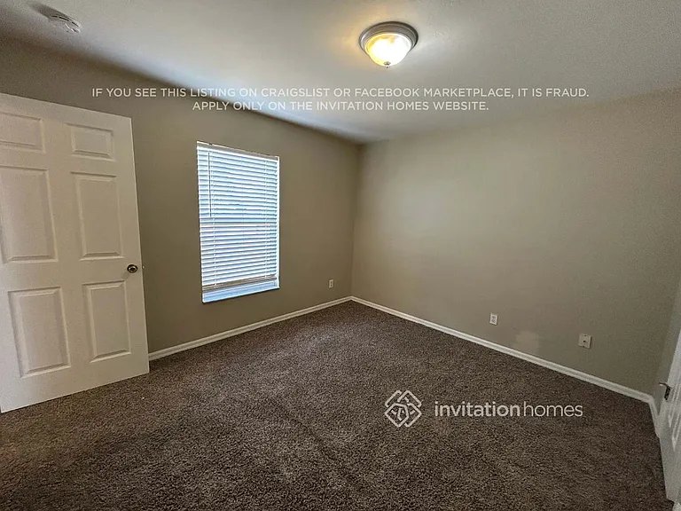 3423 SW 9th Ave — Photo 9