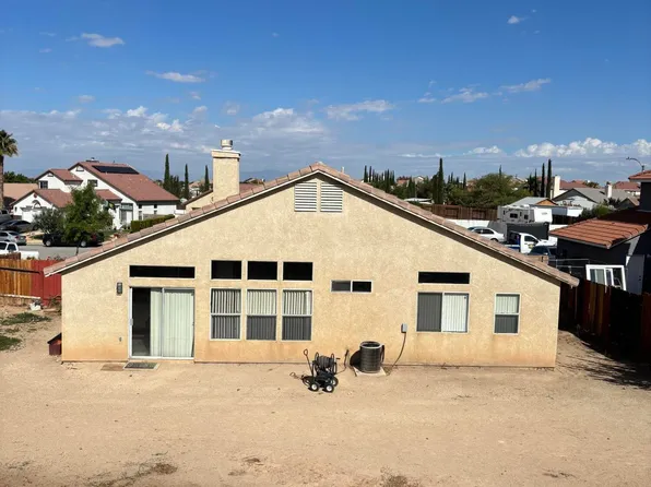 2830 Chuckwagon Rd, Palmdale, CA 93550